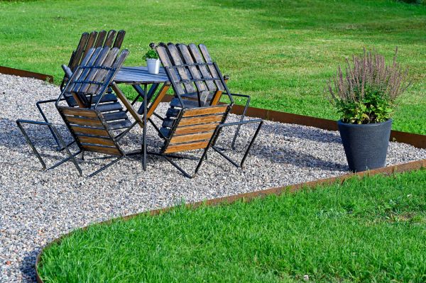 Metal Edging Installation in Bradenton